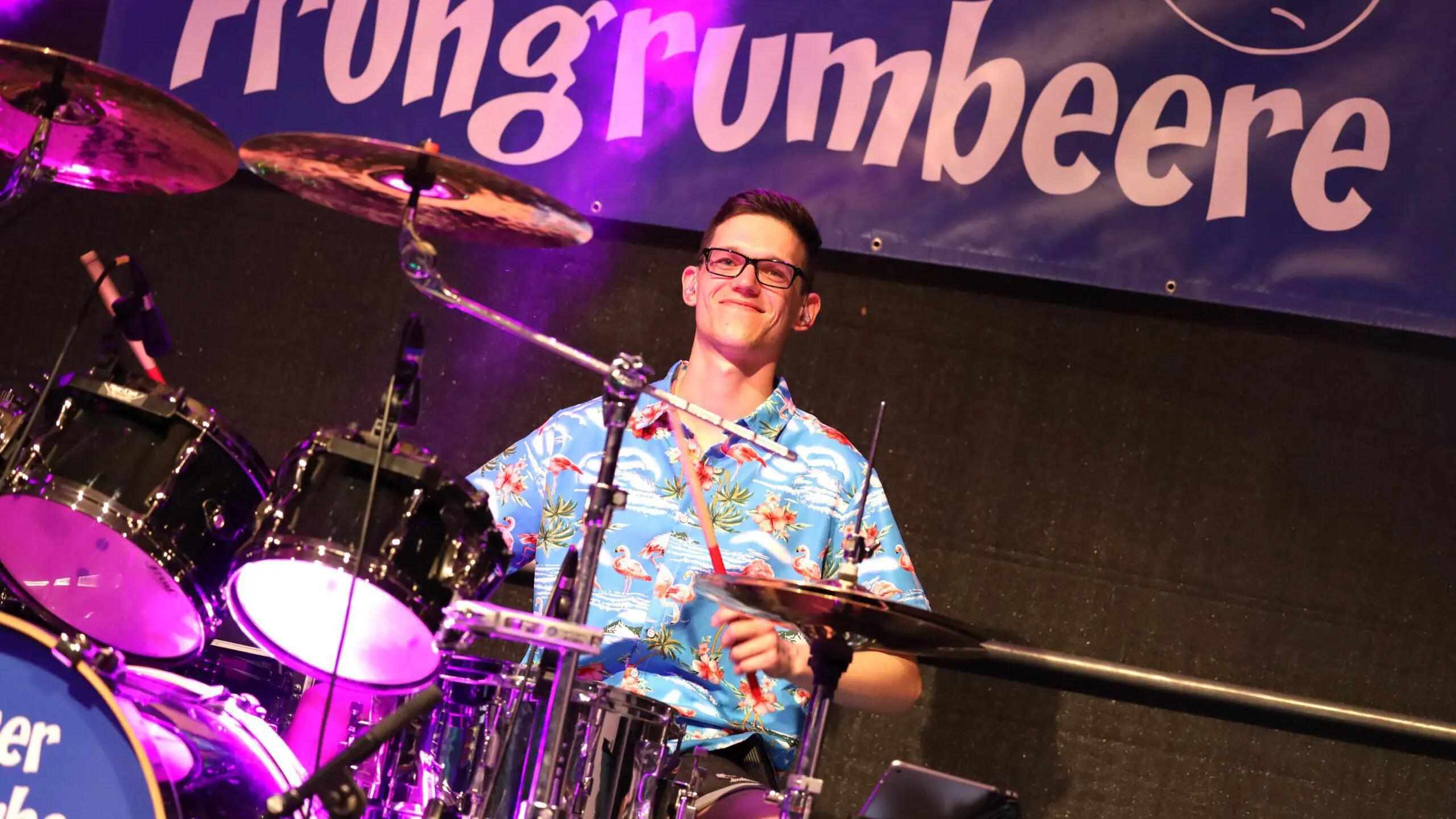 Frühgrumbeere Partyband Foto: Marco Brendel Schlagzeug Lukas Brezelfest 2023
