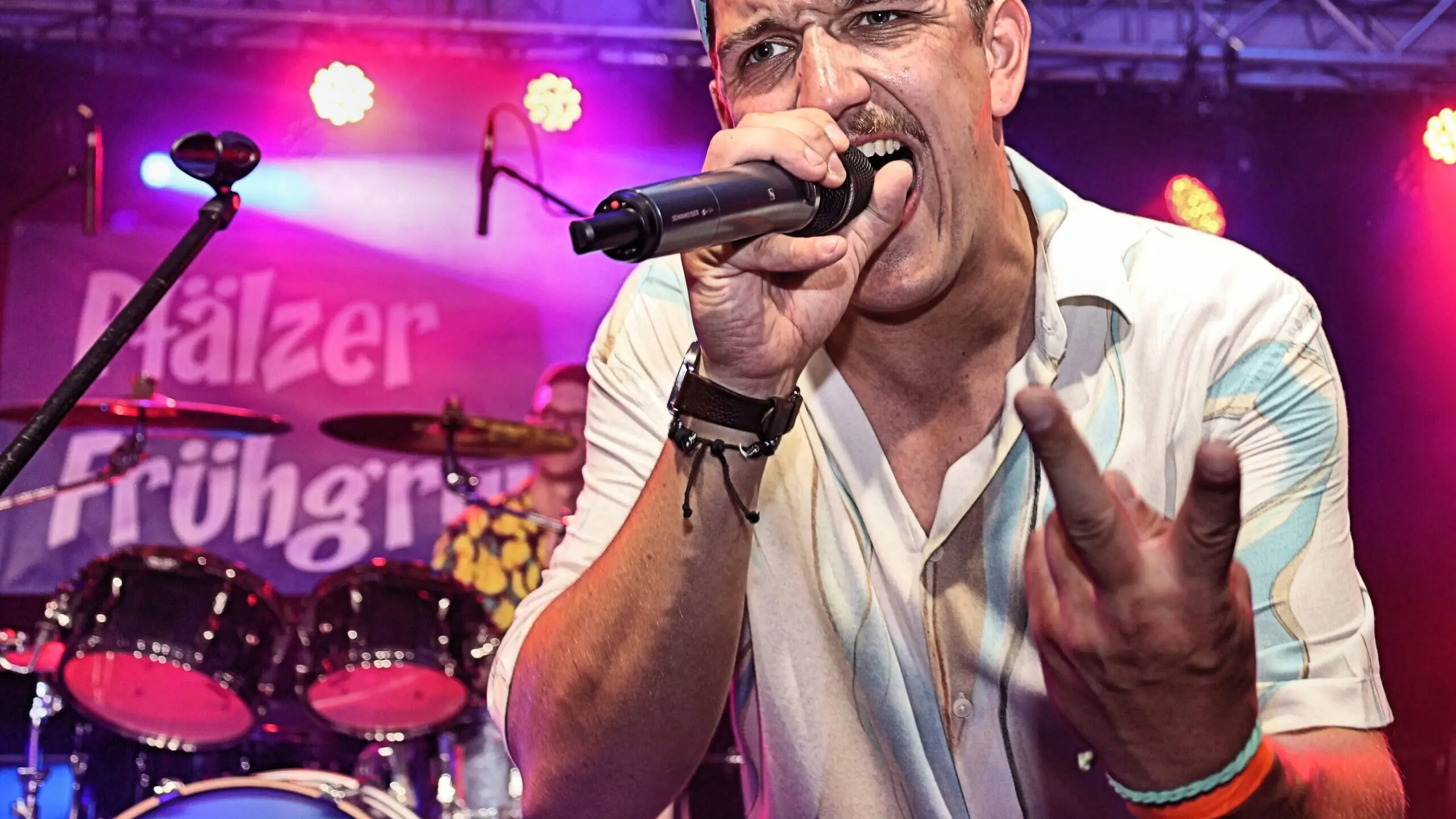 Frühgrumbeere Partyband Live Brezelfest Speyer 2024 Festzelt Foto: Marco Brendel