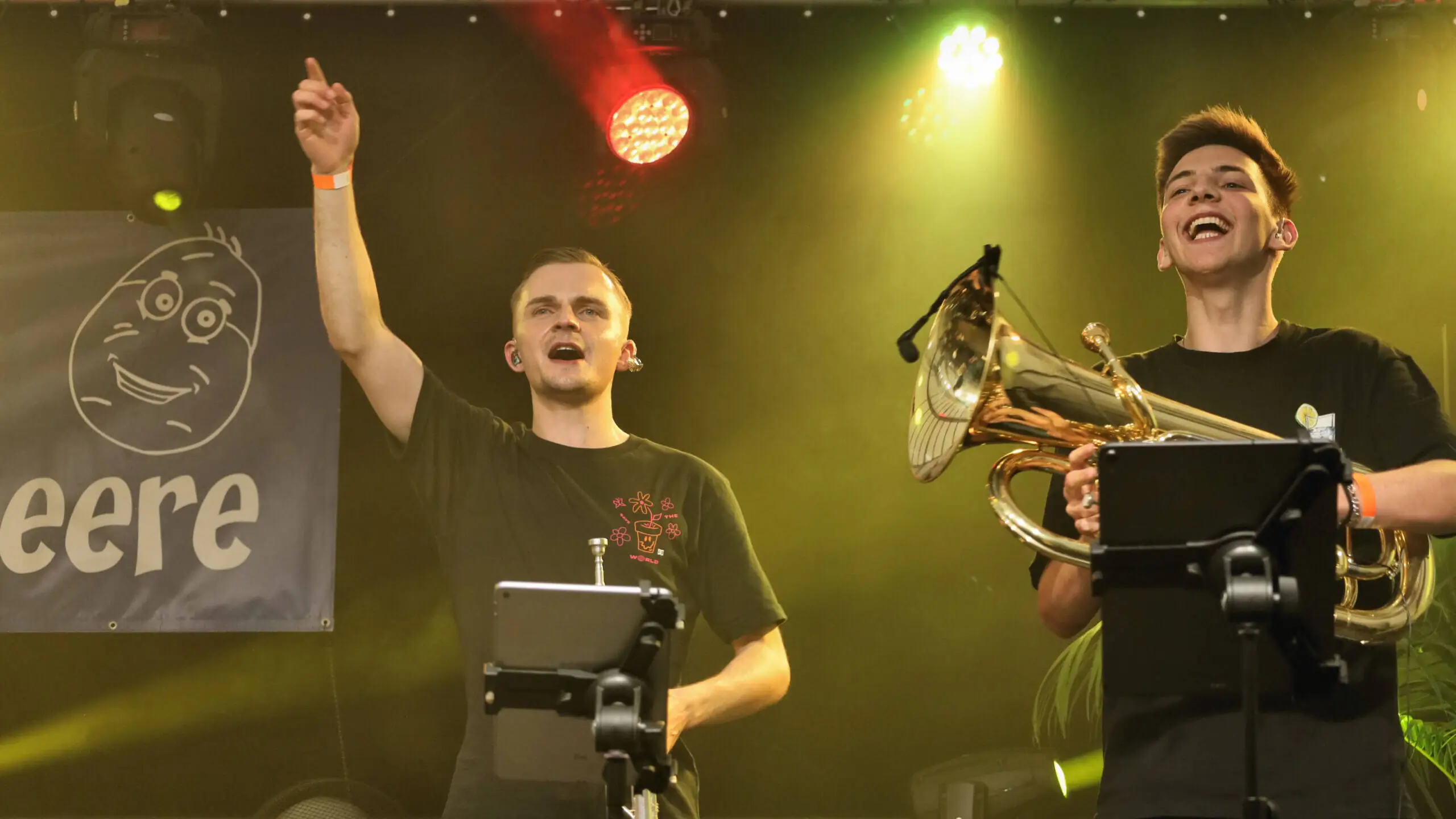 Frühgrumbeere Partyband Live Brezelfest Speyer 2024 Festzelt Foto: Marco Brendel