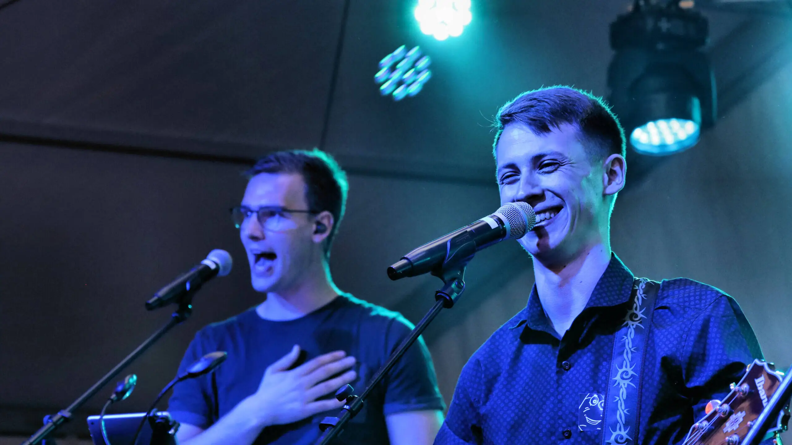 Frühgrumbeere Partyband Live Brezelfest Speyer 2024 Festzelt Foto: Marco Brendel